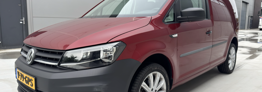 Volkswagen Caddy Rood linksvoor aanzicht