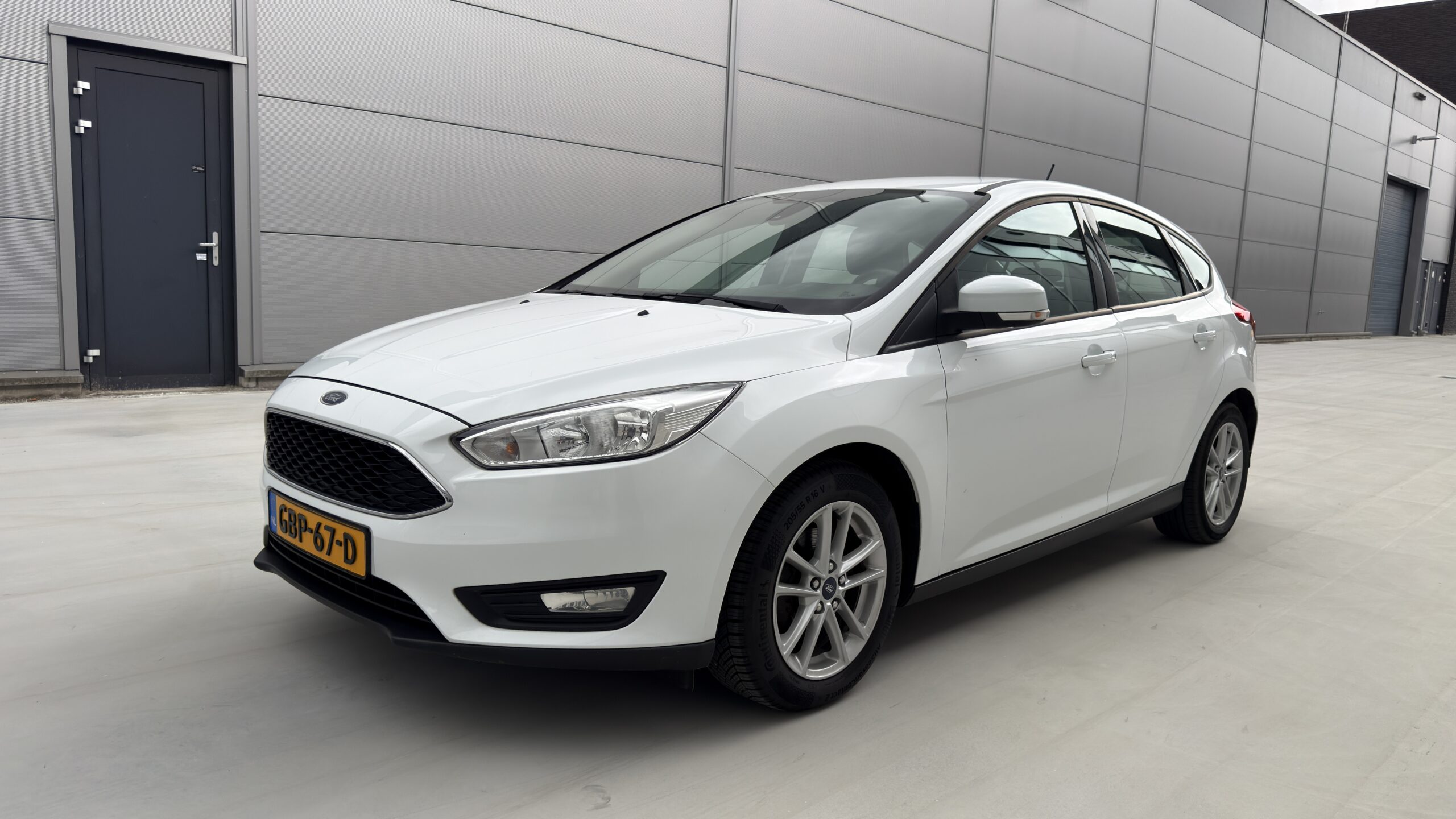 Ford Focus 1.0 EcoBoost 100pk 5-deurs – 2017 – Wit-image