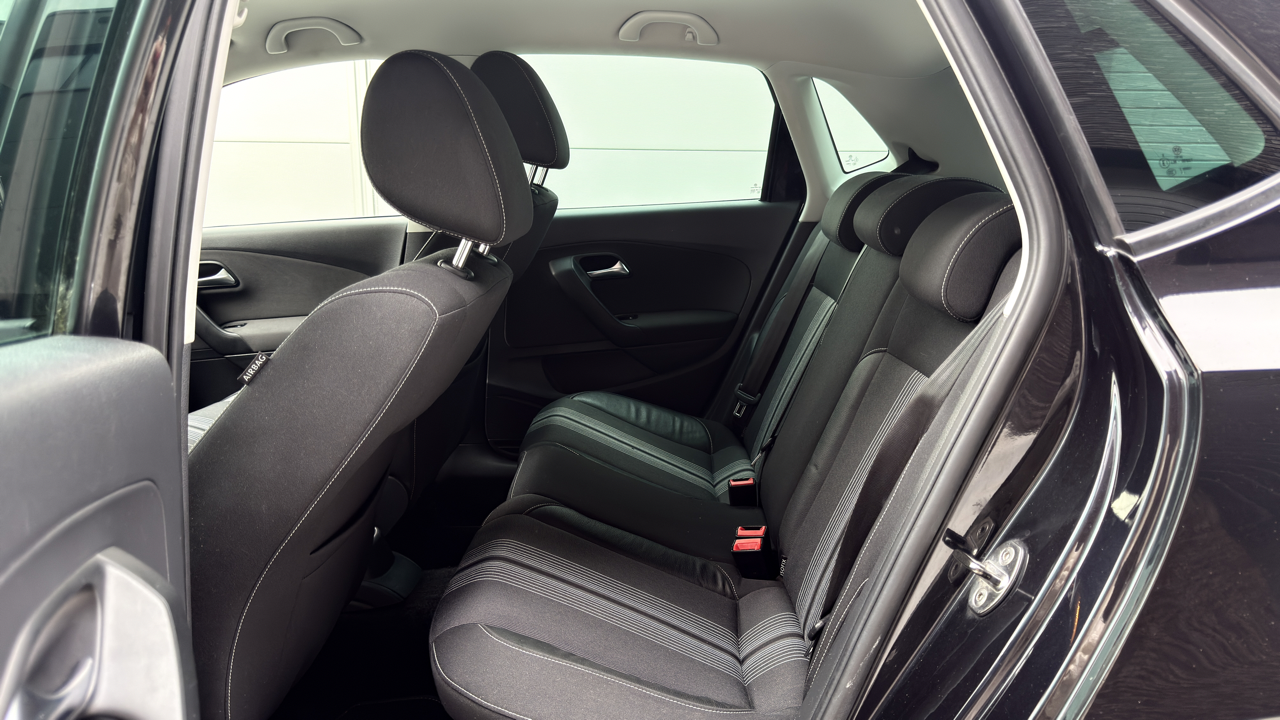 Volkswagen Polo links achterin aanzicht