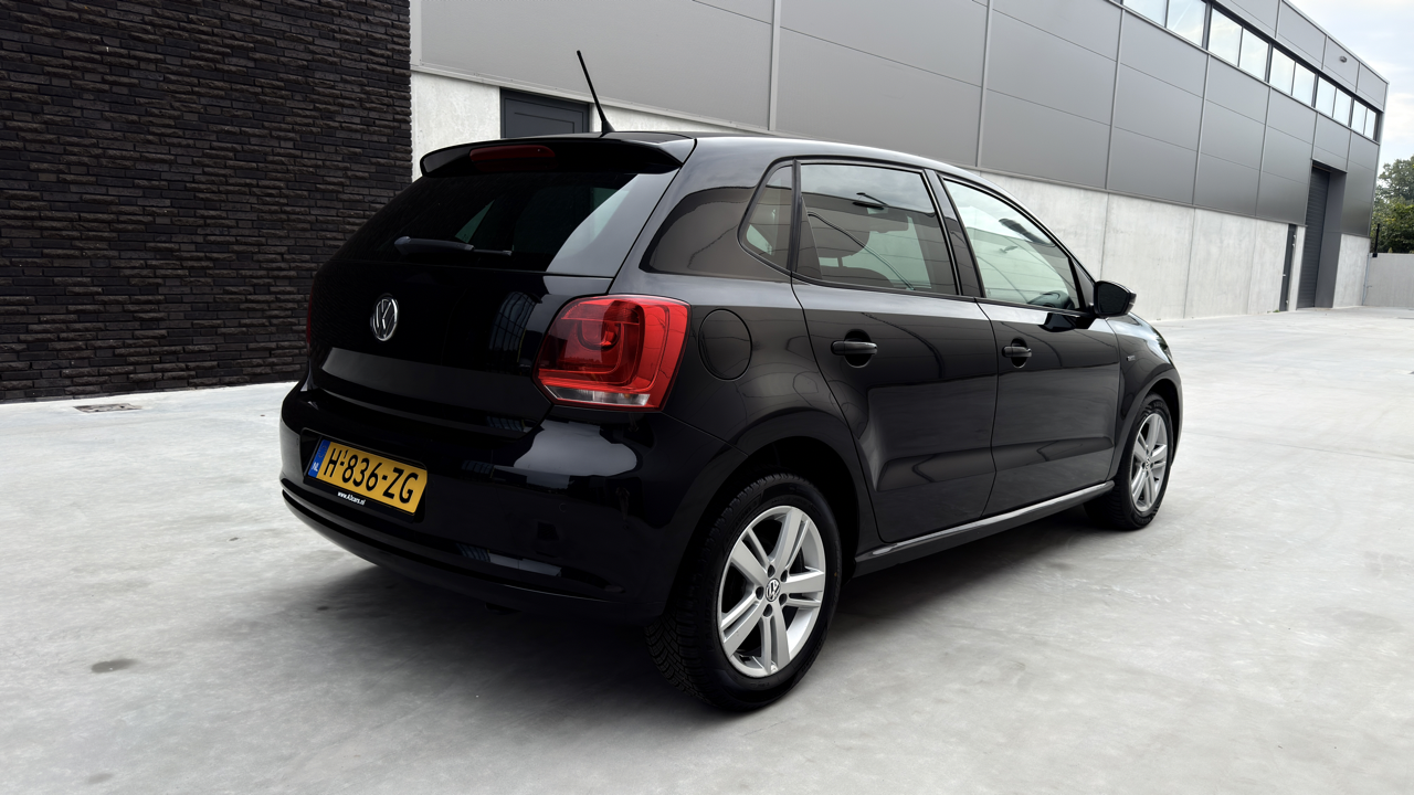 Volkswagen Polo rechtsachter aanzicht