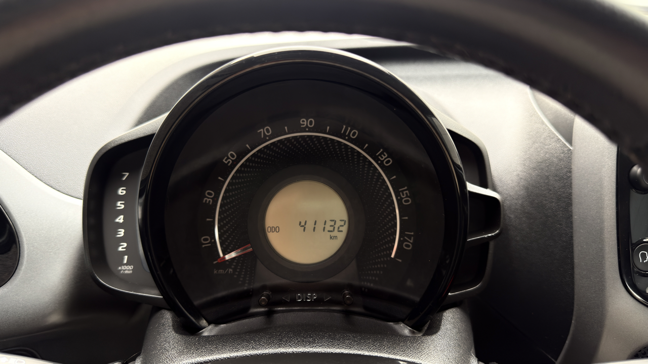 Toyota Aygo dashboard interieur