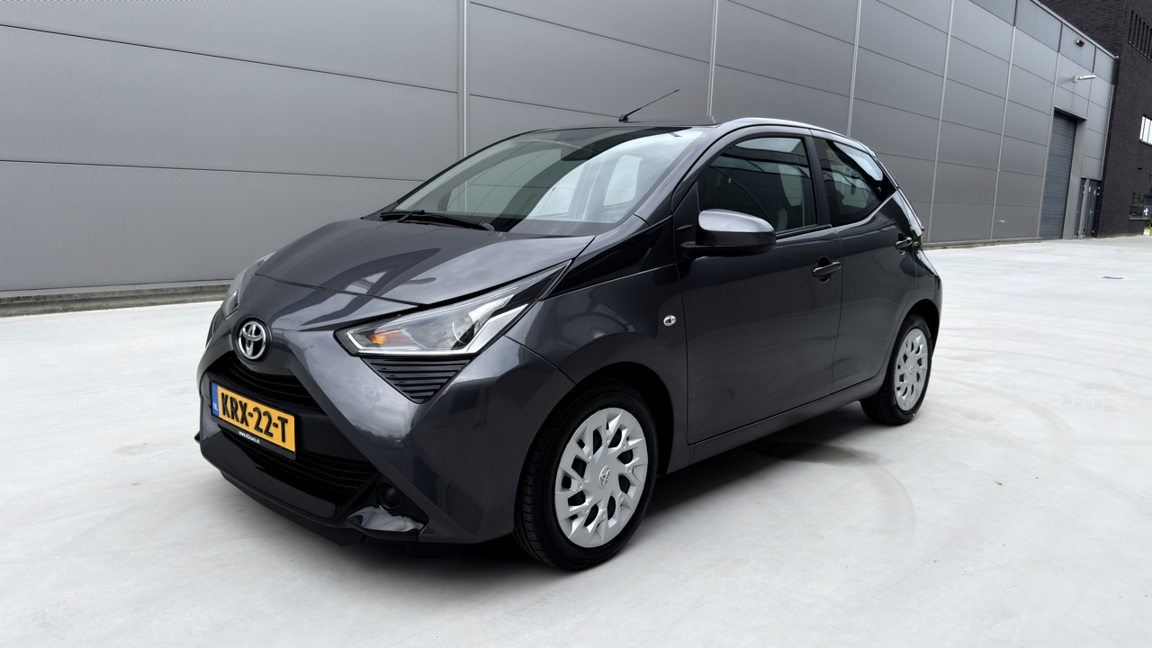 Toyota Aygo linksvoor aanzicht