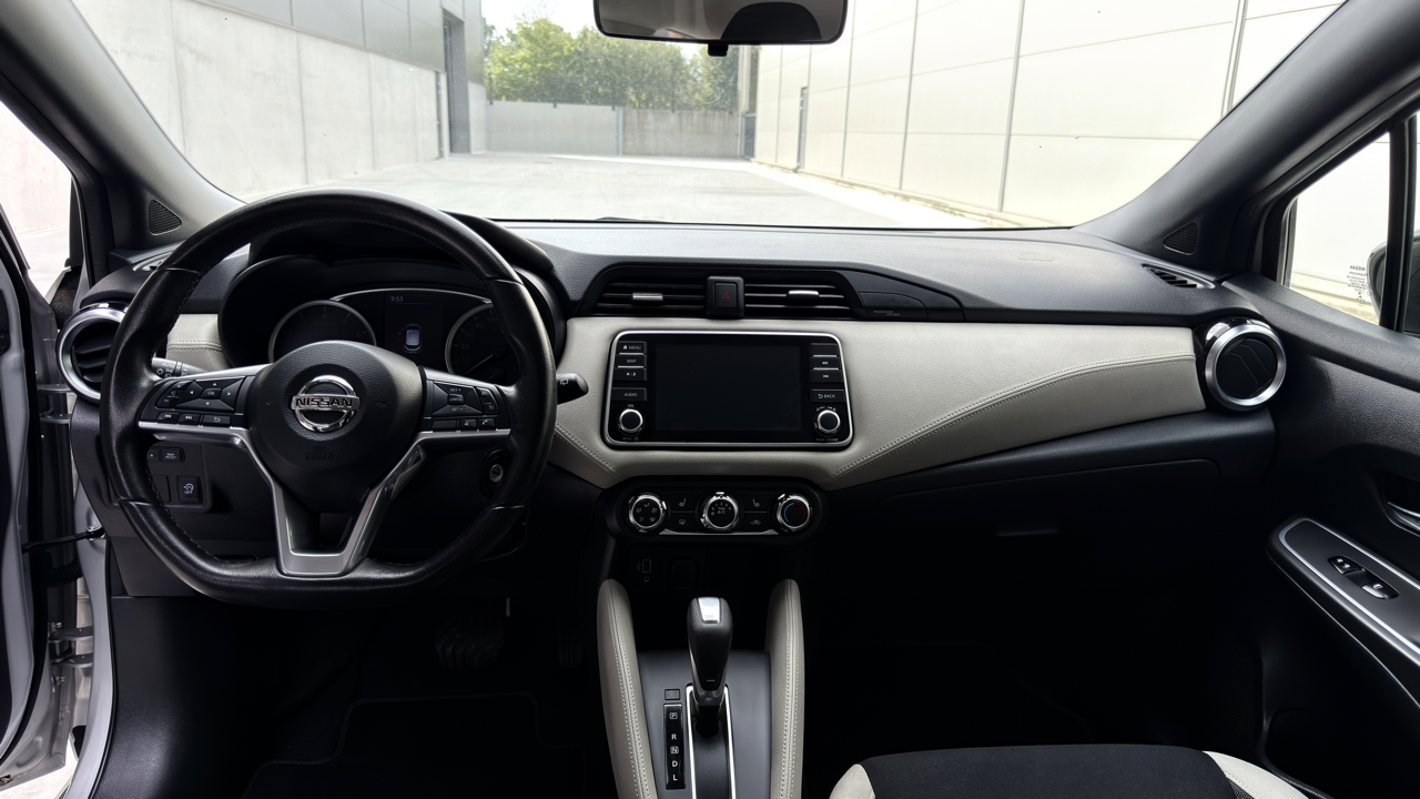 Nissan Micra interieur aanzicht