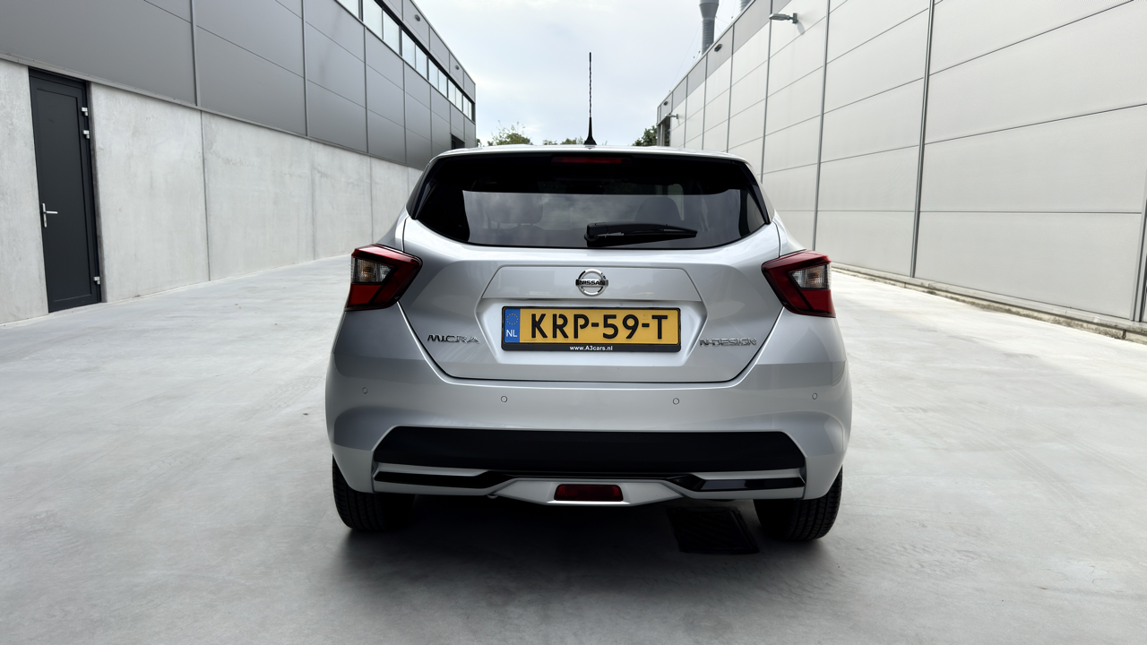 Nissan Micra achterkant aanzicht