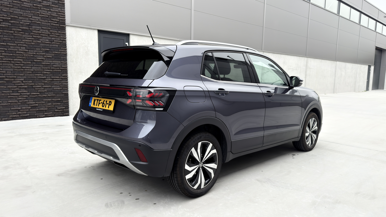 Volkswagen T-Cross rechtsachter aanzicht